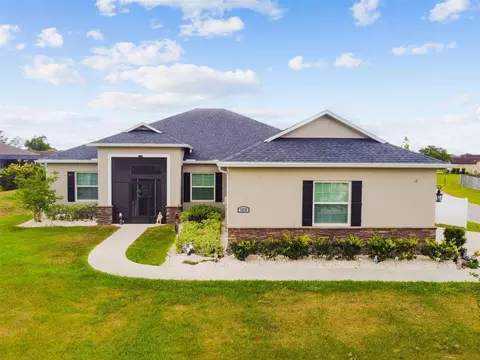 5840 Bent Grass Dr, Valrico, FL 33596