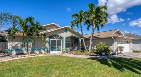 907 SE 21st St, Cape Coral, FL 33990