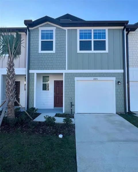 11885 Sylvia St, Dade City, FL 33525