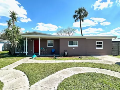 2807 Arc Dr, Orlando, FL 32826