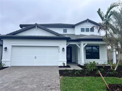 5575 Silverside Pine Ct, Bradenton, FL 34211
