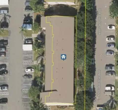 5725 Foxlake Dr #7, North Fort Myers, FL 33917