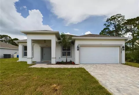 8185 103rd Ct, Vero Beach, FL 32967