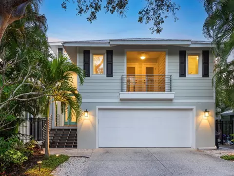 5143 Oxford Dr, Sarasota, FL 34242