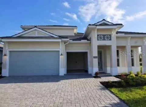 17731 Palmiste Dr, Bradenton, FL 34202