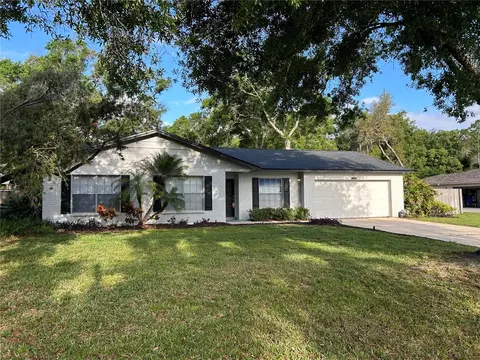 15540 Woodway Dr, Tampa, FL 33613