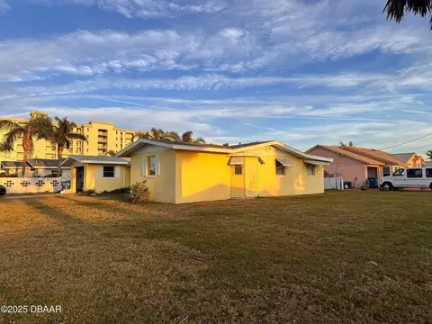 3801 Emilia Dr, Port Orange, FL 32127