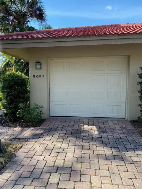 5031 Kestral Park #65, Sarasota, FL 34231