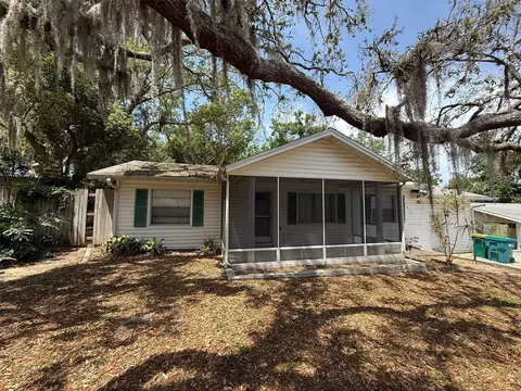 1070 Jasmine St, Eustis, FL 32726