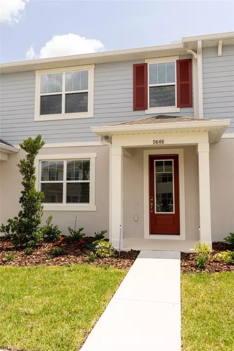 9848 Walkway Dr, Orlando, FL 32832