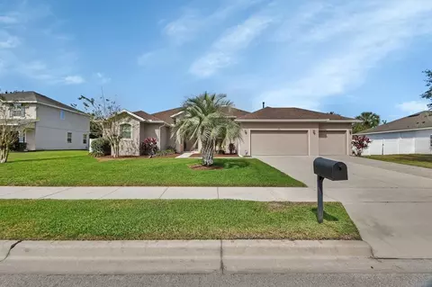 708 Ostrich Fern Ln, Deland, FL 32720