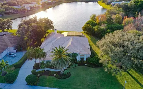 3010 Dick Wilson Dr, Sarasota, FL 34240