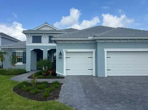 8152 Scarletbush Dr, Sarasota, FL 34240