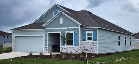 24266 NW 11th Ln, Newberry, FL 32669