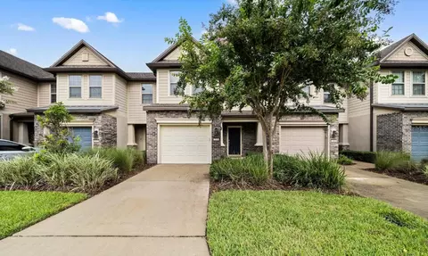 7039 Beauhaven Ct, Jacksonville, FL 32258
