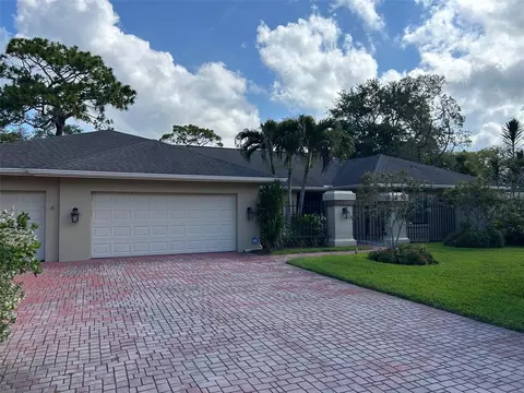 1494 Sturbridge Ct, Dunedin, FL 34698