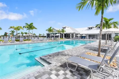 15928 Sunny Day Dr, Bradenton, FL 34211