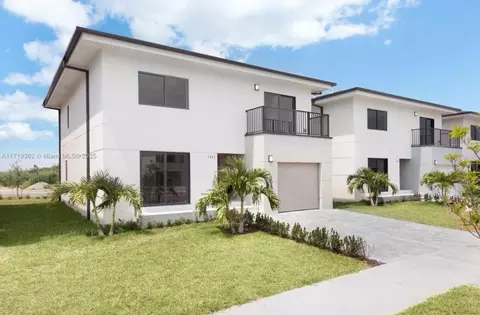 1310 NW 2nd St, Florida City, FL 33034