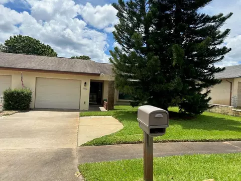 2592 Buena Vista Dr, Titusville, FL 32780
