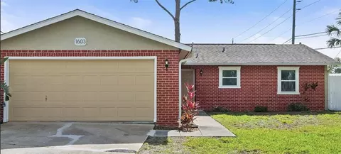 1603 Tuscaloosa St, Holly Hill, FL 32117