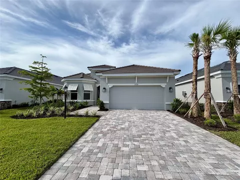 16326 Isola Pl, Bradenton, FL 34211