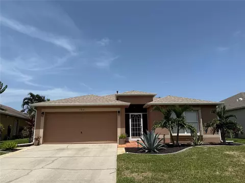 380 Wickham Lakes Dr, Melbourne, FL 32940
