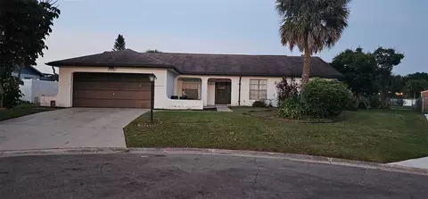 2 Horseshoe Ct, Kissimmee, FL 34743
