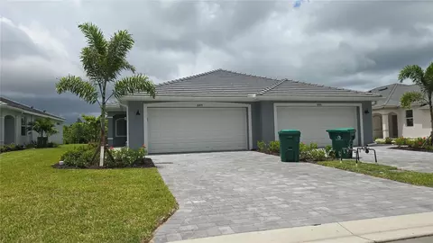 8477 Shore Lake Dr, Englewood, FL 34224