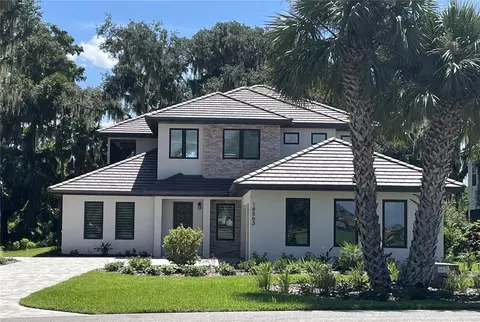18563 Blue Heron Cir, Tavares, FL 32778