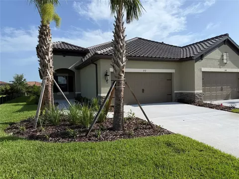 252 Altamura Cir, Nokomis, FL 34275