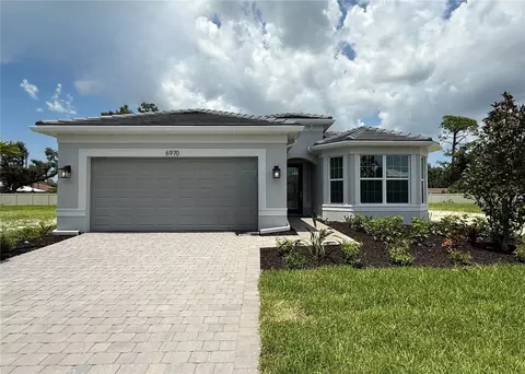 6970 Minneola Ct, Nokomis, FL 34275