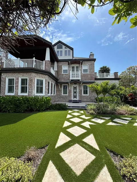 781 Eldorado Ave, Clearwater Beach, FL 33767