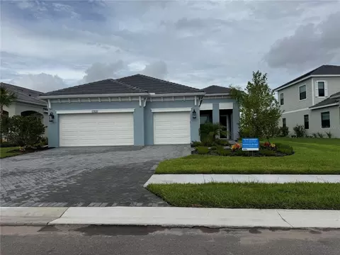 17629 Meandering Palms Xing, Bradenton, FL 34212