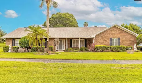 657 Pelican Bay Dr, Daytona Beach, FL 32119