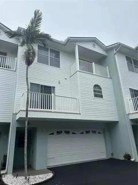 19817 Gulf Blvd #302, Indian Shores, FL 33785
