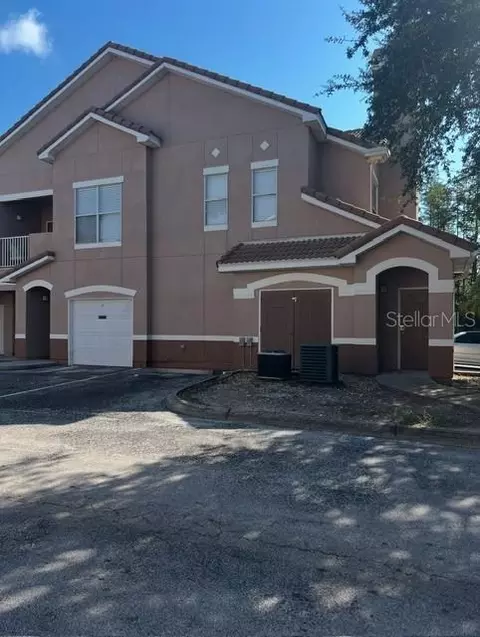18126 Villa Creek Dr #18126, Tampa, FL 33647