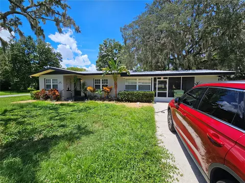 307 Cooke St, Leesburg, FL 34748