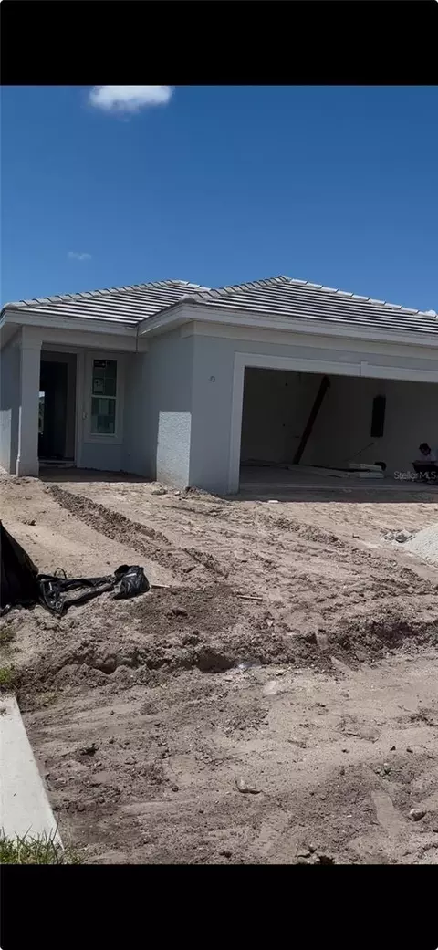 10447 Abaco Falls Dr, Venice, FL 34293