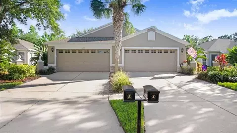15719 Phoebepark Ave, Lithia, FL 33547