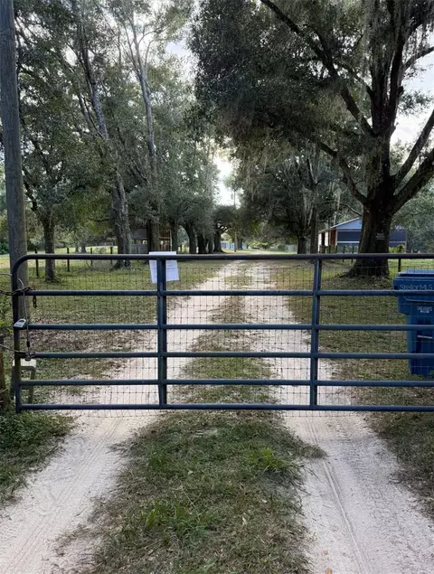 4375 Neff Lake Rd, Brooksville, FL 34601