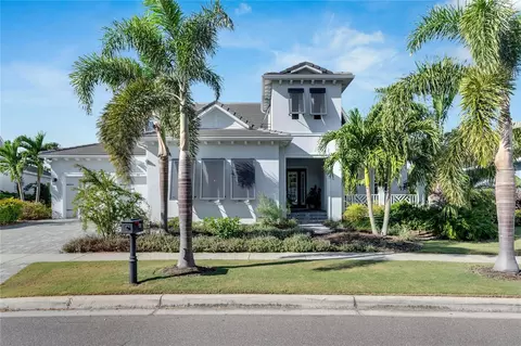 712 Manns Harbor Dr, Apollo Beach, FL 33572
