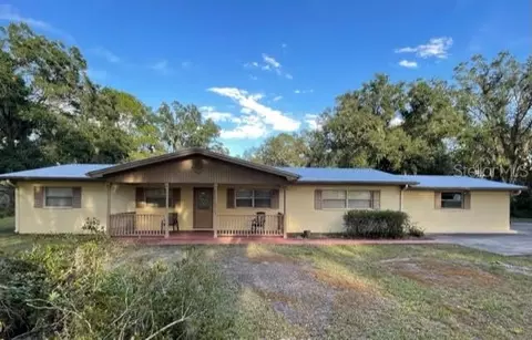 5215 Greenfield Rd, Lakeland, FL 33810