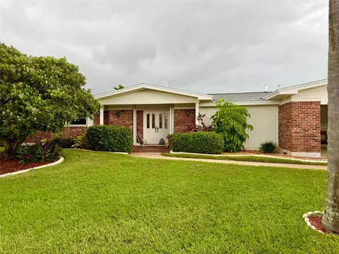 1700 Neptune Dr, Merritt Island, FL 32952