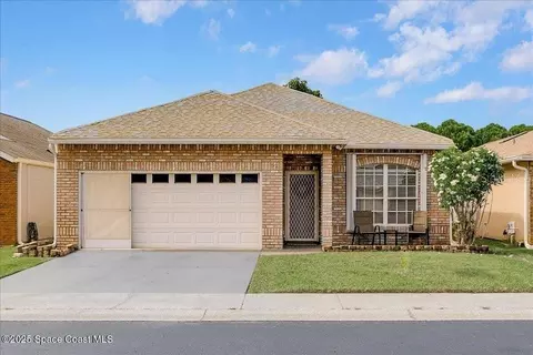 960 Cross Lake Dr, Melbourne, FL 32901