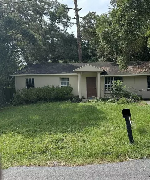 2216 NE 38th St, Ocala, FL 34479