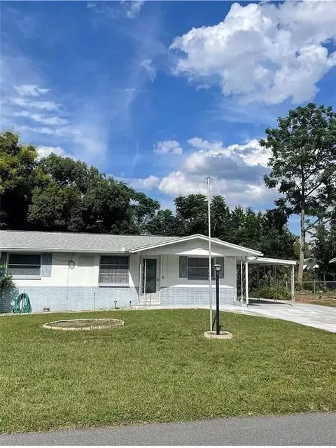 9 Oak Knoll St, Beverly Hills, FL 34465