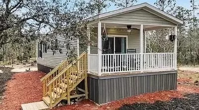18430 SE 20th St, Morriston, FL 32668