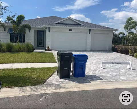 5642 Freestone Cir, Apollo Beach, FL 33572 photo 1