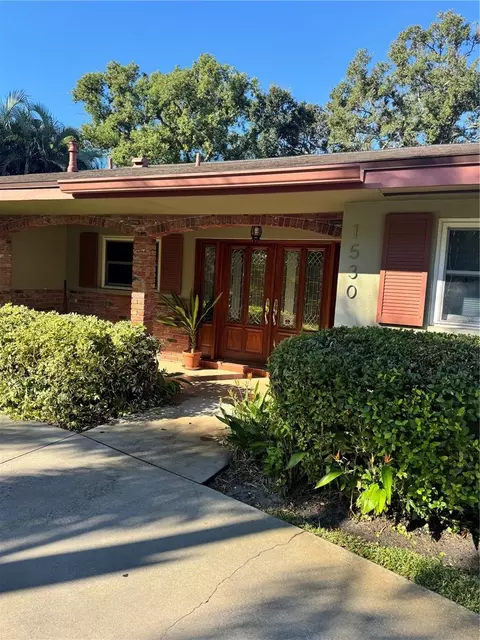 1530 Country Club Rd N, Saint Petersburg, FL 33710
