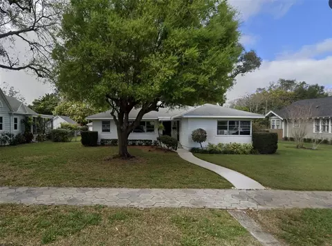 135 15th Ave N, Saint Petersburg, FL 33704